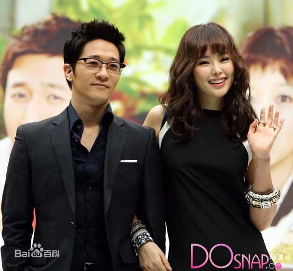 李哈妮(/Lee Hani)李荷妮图册