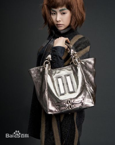 李哈妮(/Lee Hani)选美大赛素颜照相册