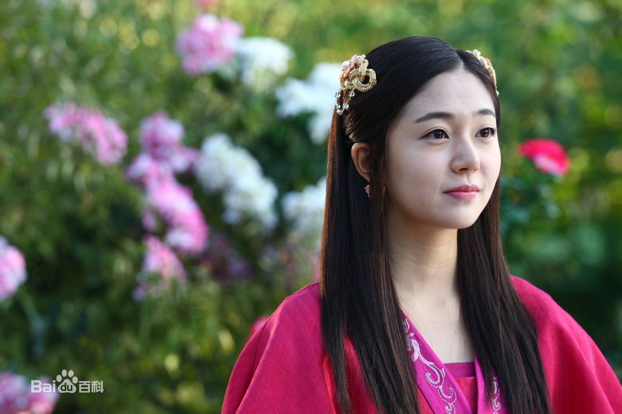 百眞熙(Baek Jin Hee/)白珍熙-奇皇后素颜照壁纸