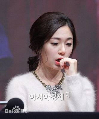 百眞熙(Baek Jin Hee/)白珍熙-奇皇后素颜照壁纸