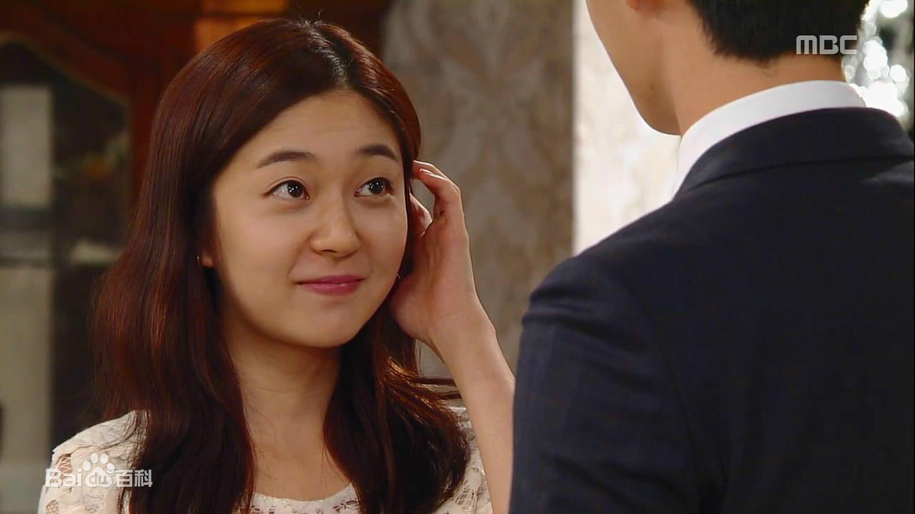 百眞熙(Baek Jin Hee/)白珍熙-金子轻松出来吧前后照片