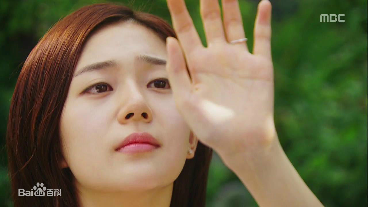 百眞熙(Baek Jin Hee/)白珍熙-金子轻松出来吧前后照片