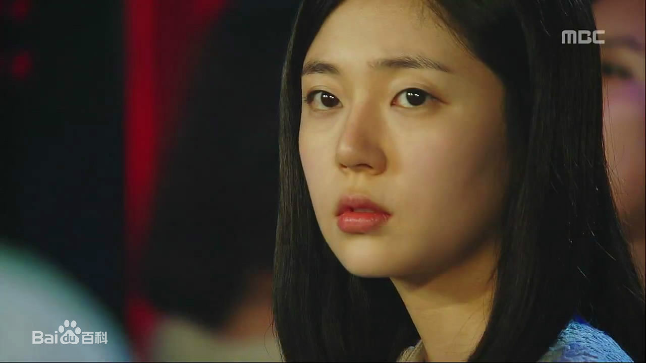 百眞熙(Baek Jin Hee/)白珍熙-金子轻松出来吧前后照片