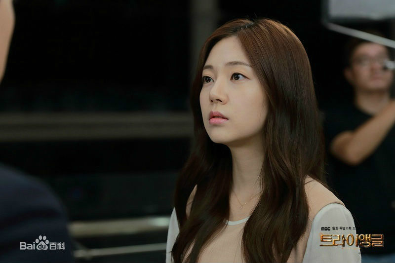 百眞熙(Baek Jin Hee/)白珍熙-Triangle素颜照相册