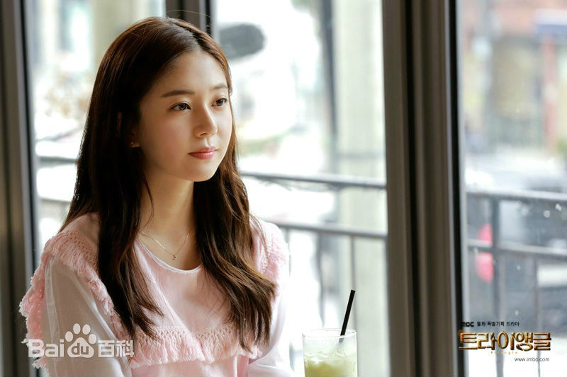 百眞熙(Baek Jin Hee/)白珍熙-Triangle素颜照相册