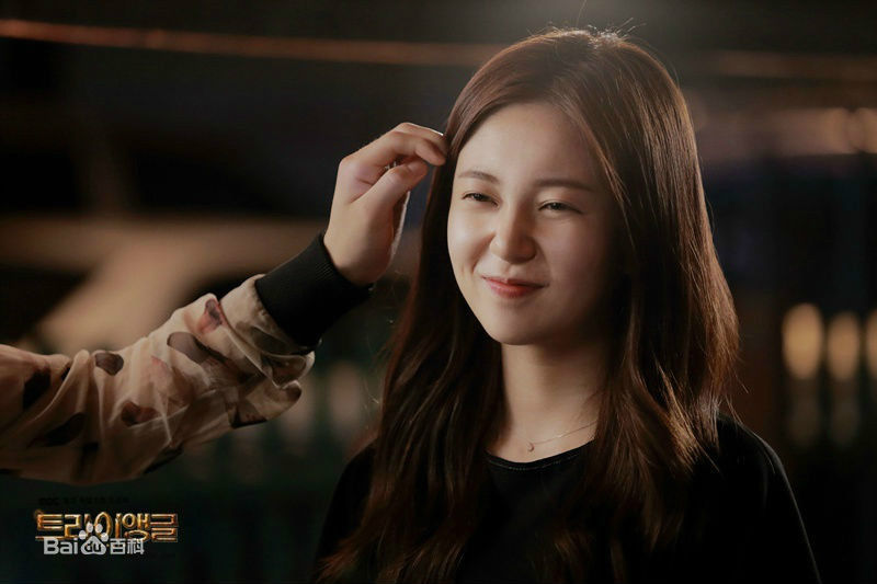 百眞熙(Baek Jin Hee/)白珍熙-Triangle素颜照相册