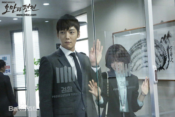 百眞熙(Baek Jin Hee/)白珍熙-傲慢与偏见图片图集