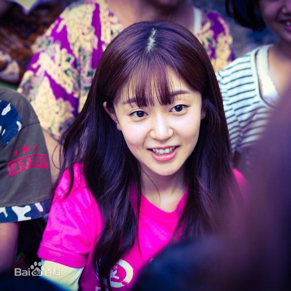 百眞熙(Baek Jin Hee/)-公益 15/16柬埔寨+14印尼+12泰国生活照相册