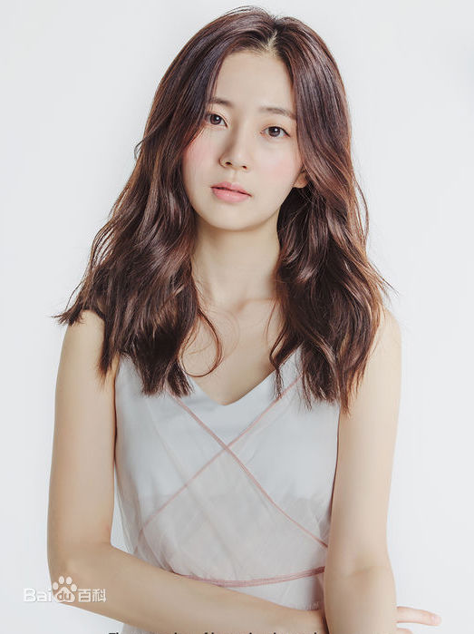 百眞熙(Baek Jin Hee/)生活照