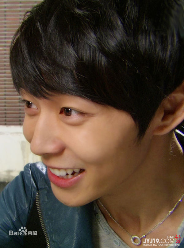 朴有天(，パク·ユチョン，park yoo-chun)屋塔房王世子素颜照相册