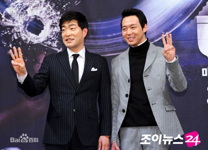 朴有天(，パク·ユチョン，park yoo-chun)深受前辈们喜爱的有天生活照相册