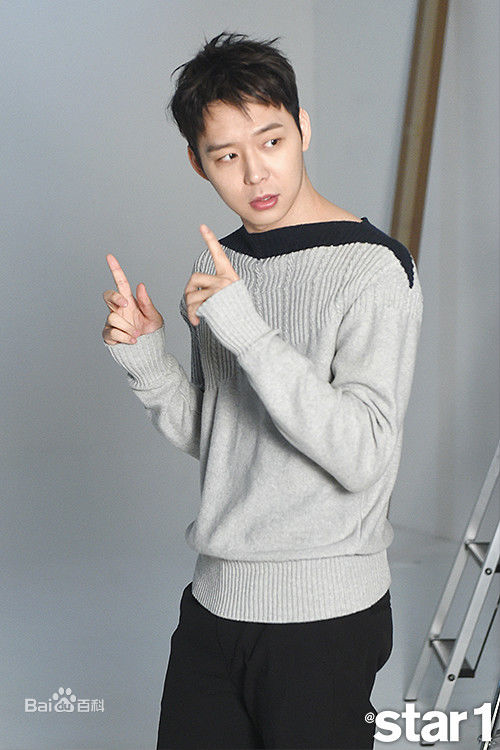 朴有天(，パク·ユチョン，park yoo-chun)最新杂志媒体广告壁纸