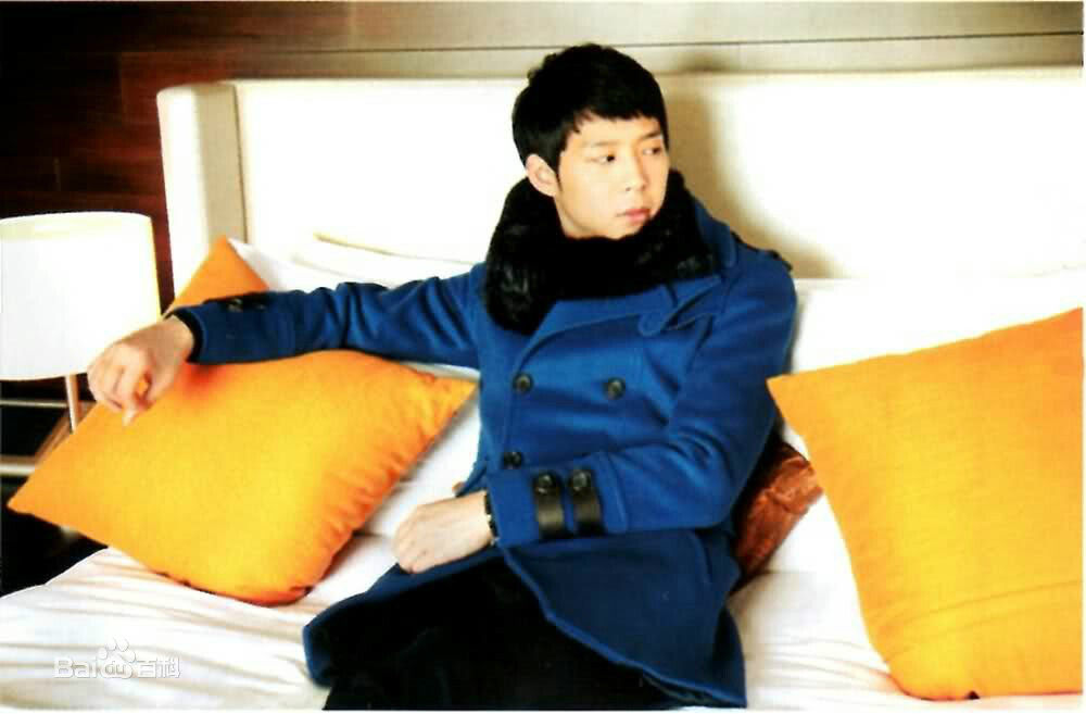 朴有天(，パク·ユチョン，park yoo-chun)最新杂志媒体广告壁纸