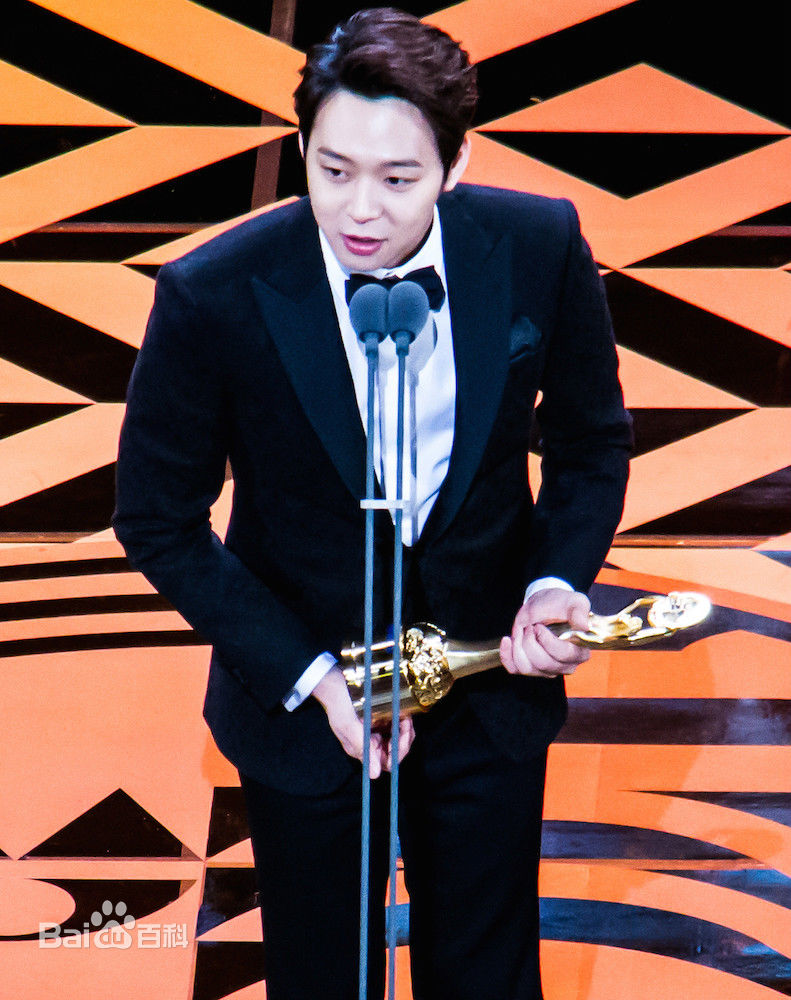 朴有天(，パク·ユチョン，park yoo-chun)韩国青龙电影奖图册