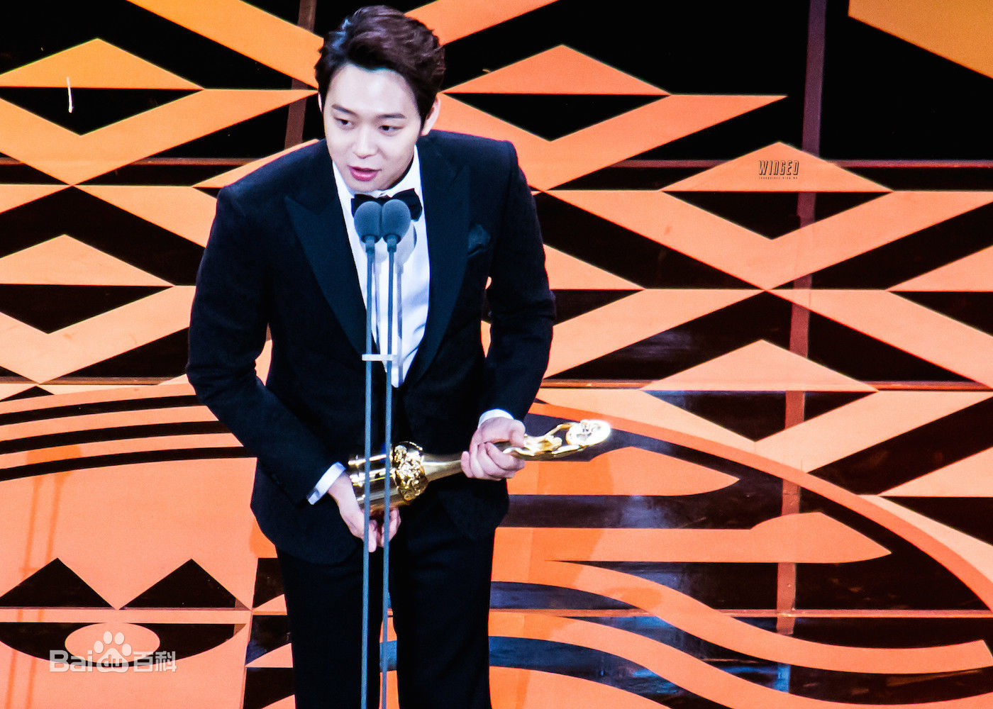 朴有天(，パク·ユチョン，park yoo-chun)韩国青龙电影奖图册