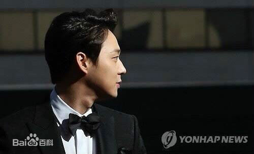 朴有天(，パク·ユチョン，park yoo-chun)韩国青龙电影奖图册