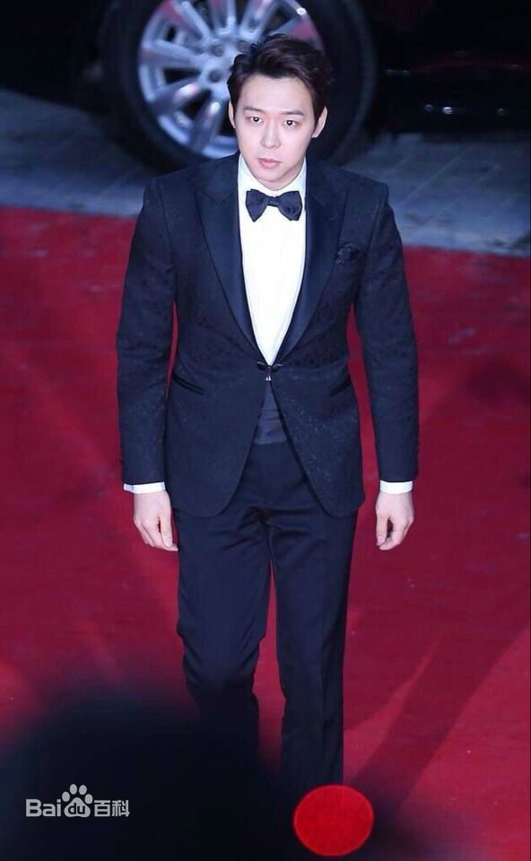 朴有天(，パク·ユチョン，park yoo-chun)韩国青龙电影奖图册