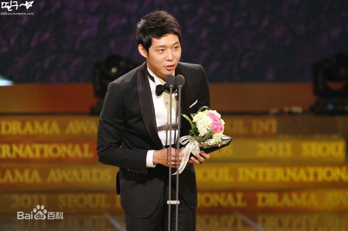 朴有天(，パク·ユチョン，park yoo-chun)首尔国际电视节生活照