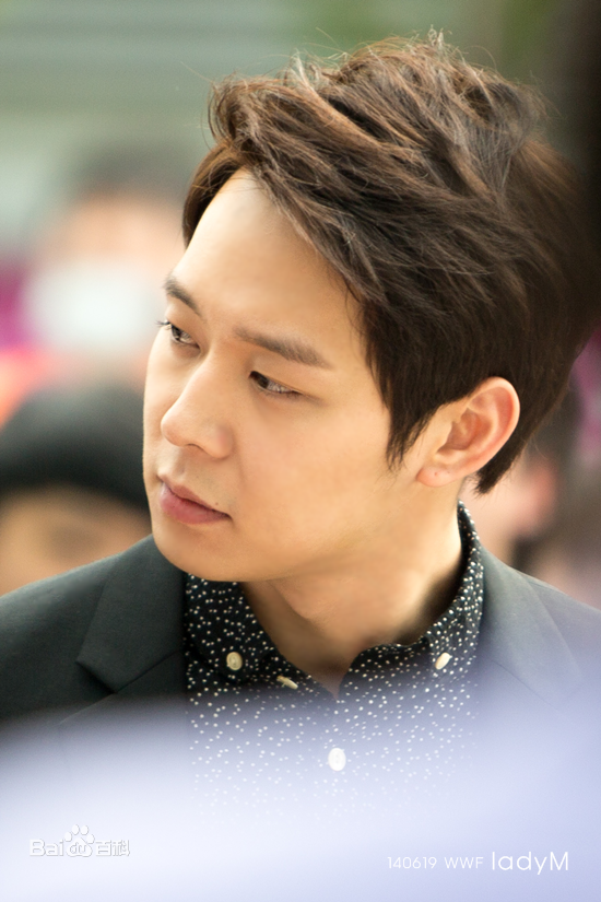 朴有天(，パク·ユチョン，park yoo-chun)公益活动性感图片图集