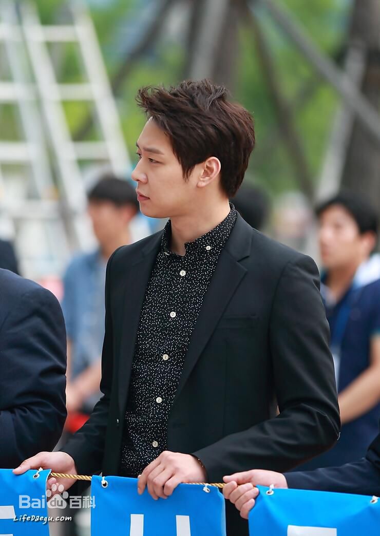 朴有天(，パク·ユチョン，park yoo-chun)公益活动性感图片图集