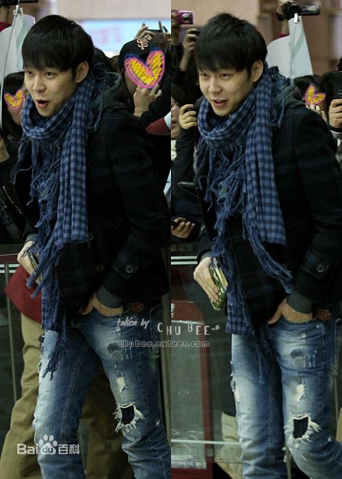 朴有天(，パク·ユチョン，park yoo-chun)机场时尚图册