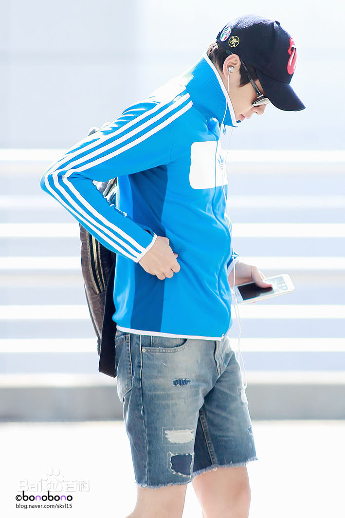 朴有天(，パク·ユチョン，park yoo-chun)机场时尚图册