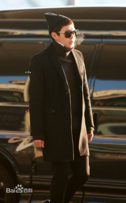 朴有天(，パク·ユチョン，park yoo-chun)机场时尚图册