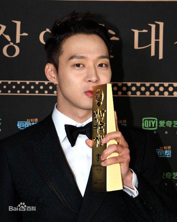 朴有天(，パク·ユチョン，park yoo-chun)第51届百想艺术大赏壁纸壁纸