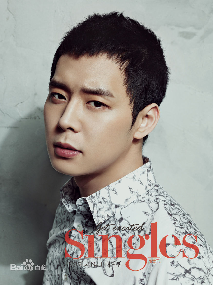 精选朴有天(，パク·ユチョン，park yoo-chun)在《Singles》中的图册