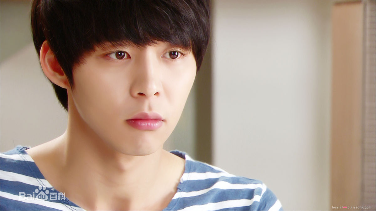 最全朴有天(，パク·ユチョン，park yoo-chun)在《屋塔房王柿子》饰李恪中的相册