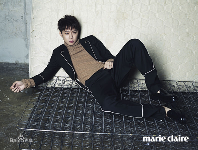 最新朴有天(，パク·ユチョン，park yoo-chun)在《Marie Claire》中的壁纸