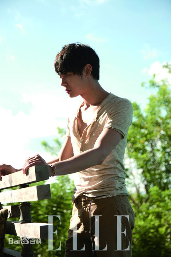 最优质朴有天(，パク·ユチョン，park yoo-chun)在《ELLE》中的相册