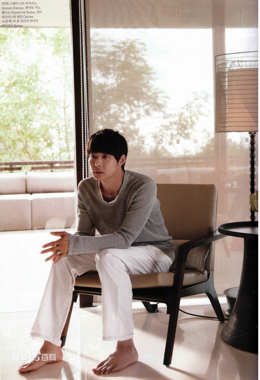 最优质朴有天(，パク·ユチョン，park yoo-chun)在《ELLE》中的相册