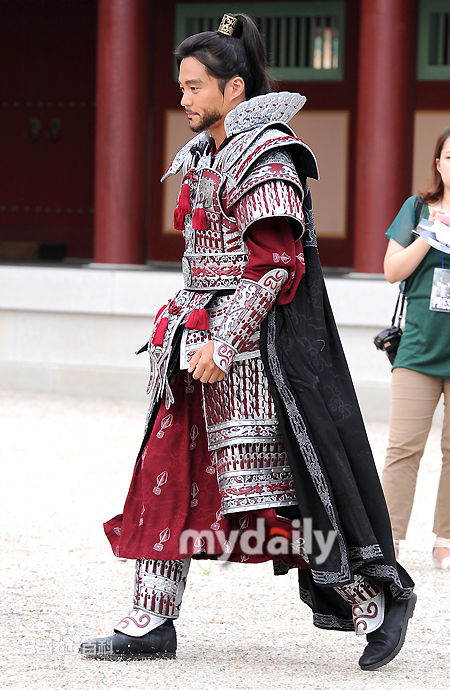 最新李瑞镇(/Lee Seo-Jin)精彩图册