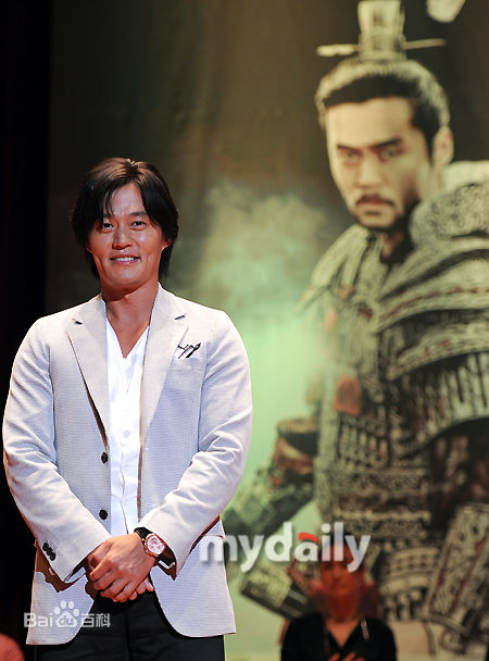 最新李瑞镇(/Lee Seo-Jin)精彩图册