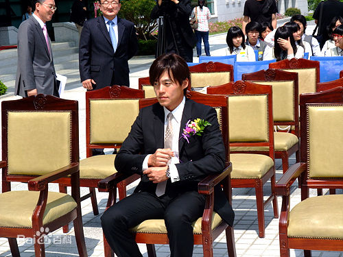 最新李瑞镇(/Lee Seo-Jin)精彩图册