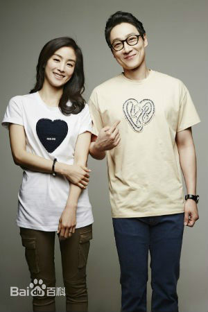 李辉才(Lee Hwi Jae)与妻子图册