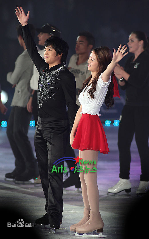 李东勋(Dong-Whun LEE)Kiss图册