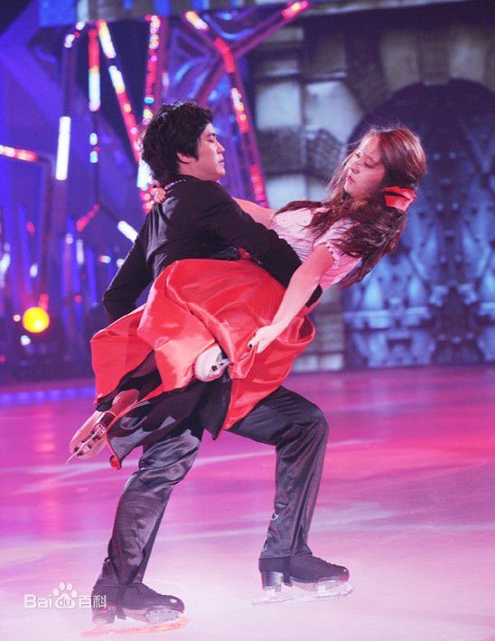 李东勋(Dong-Whun LEE)Kiss图册