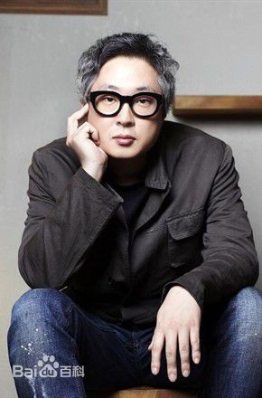 姜炯哲(Hyeong-cheol Kang)生活照