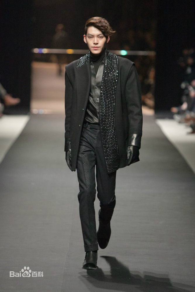 金宇彬(/KimWoo Bin)时装秀图片图册