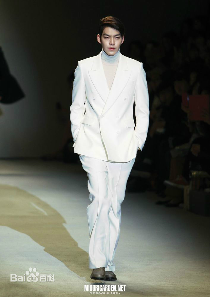 金宇彬(/KimWoo Bin)时装秀图片图册