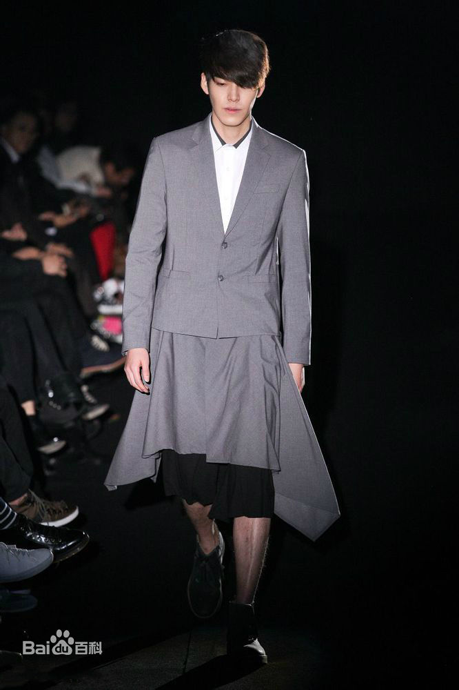 金宇彬(/KimWoo Bin)时装秀图片图册