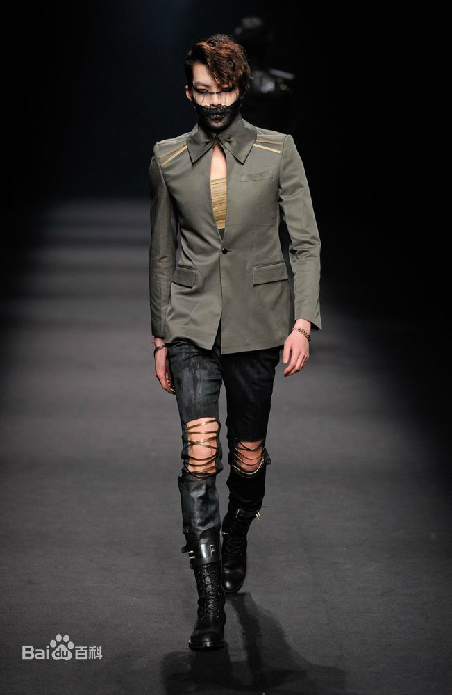 金宇彬(/KimWoo Bin)时装秀图片图册