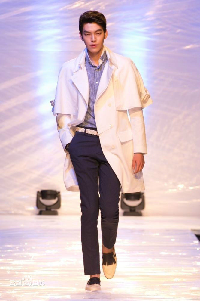 金宇彬(/KimWoo Bin)时装秀图片图册