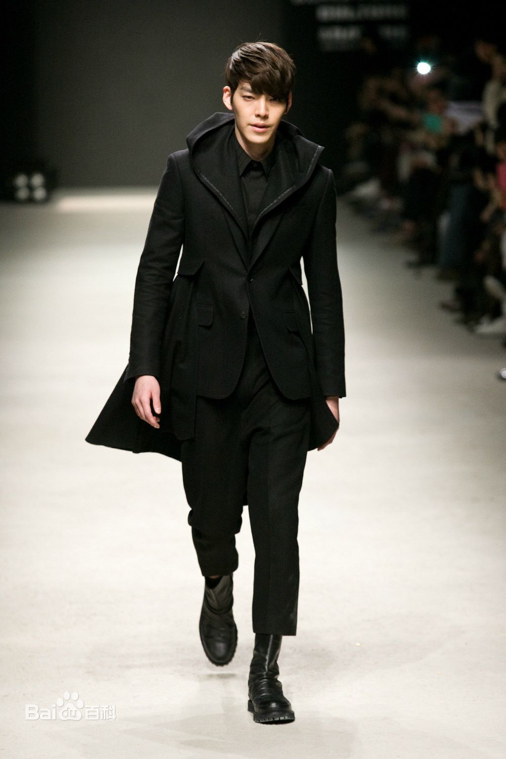 金宇彬(/KimWoo Bin)时装秀图片图册
