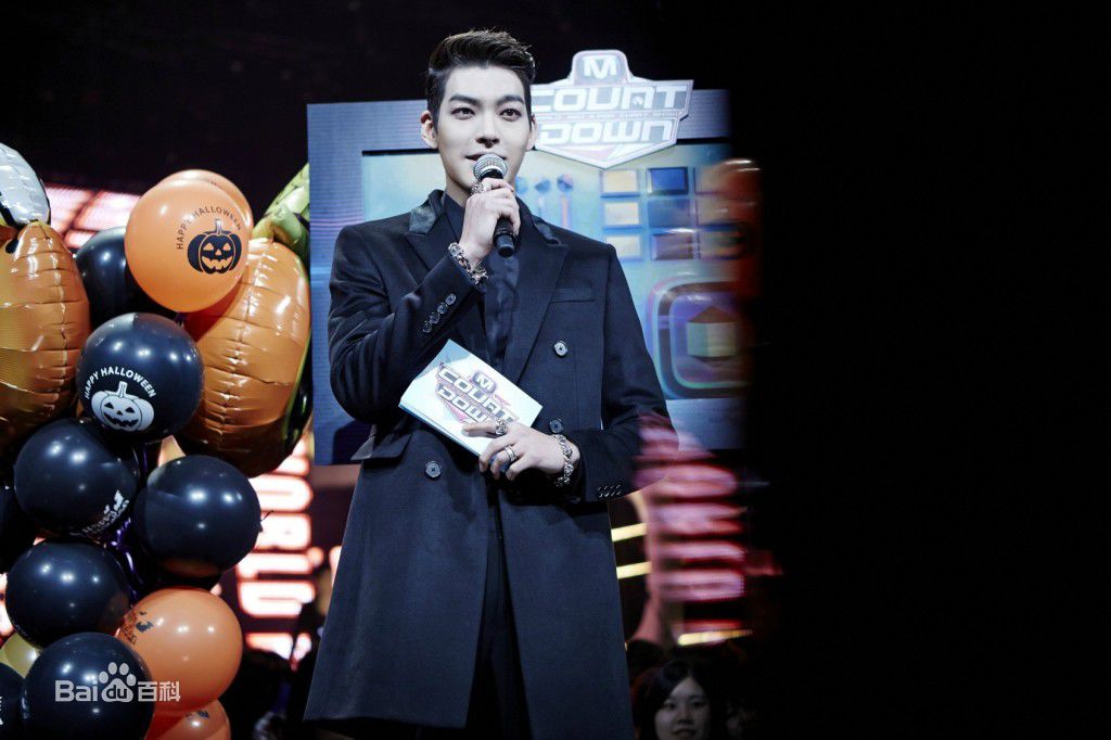 金宇彬(/KimWoo Bin)M Countdown主持性感图片图集