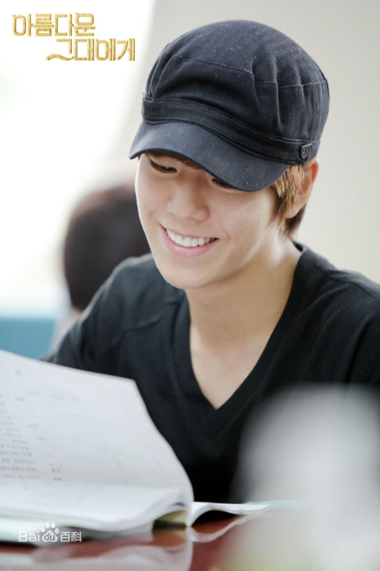 李玹雨((韩)Lee Hyun Woo(英)イヒョヌ(日))致美丽的你 车恩杰图册