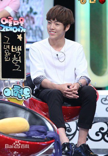 李玹雨((韩)Lee Hyun Woo(英)イヒョヌ(日)) 综艺节目性感图片图集