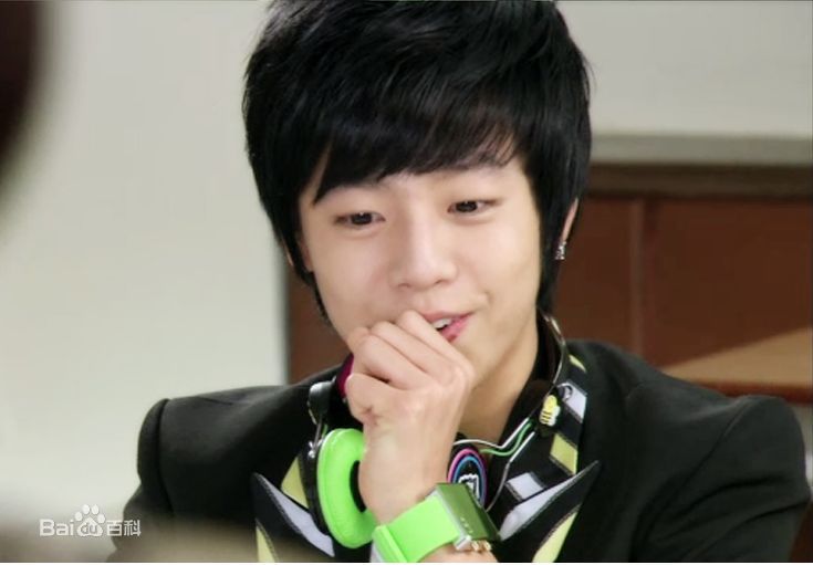 李玹雨((韩)Lee Hyun Woo(英)イヒョヌ(日))学习之神 洪灿斗素颜照相册